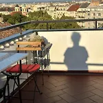 Bright & Spacious In Buda Budapest