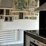 Bright & Spacious In Buda * Budapest