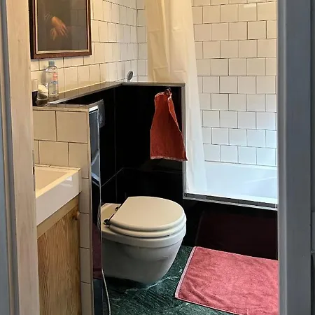 Apartament Bright & Spacious In Buda *