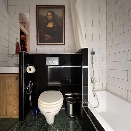 Bright & Spacious In Buda Apartament *