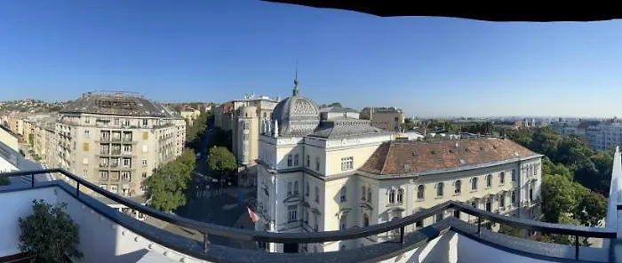 شقة Bright & Spacious In Buda